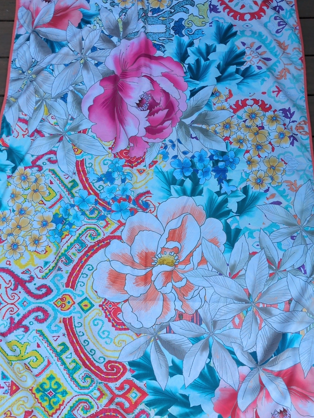 Johnny Was Pearce Wave Beach Towel And Bag - Picture 3 of 11